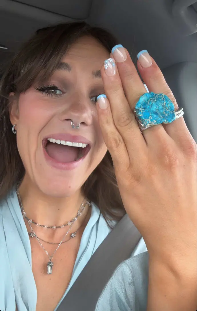 FRANNI CASH - #RingFingerChallenge FRANNI CASH - #RingFingerChallenge